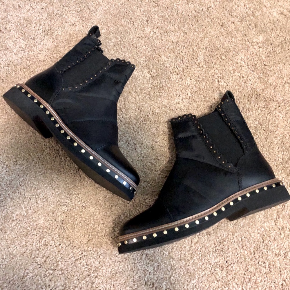“NEW” Free People Atlas Puffer Chelsea Boot - Picture 5 of 9